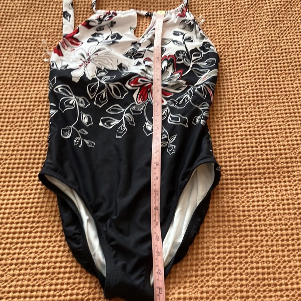 6 Jantzen Floral Print Halter swim suit - Picture 11 of 15